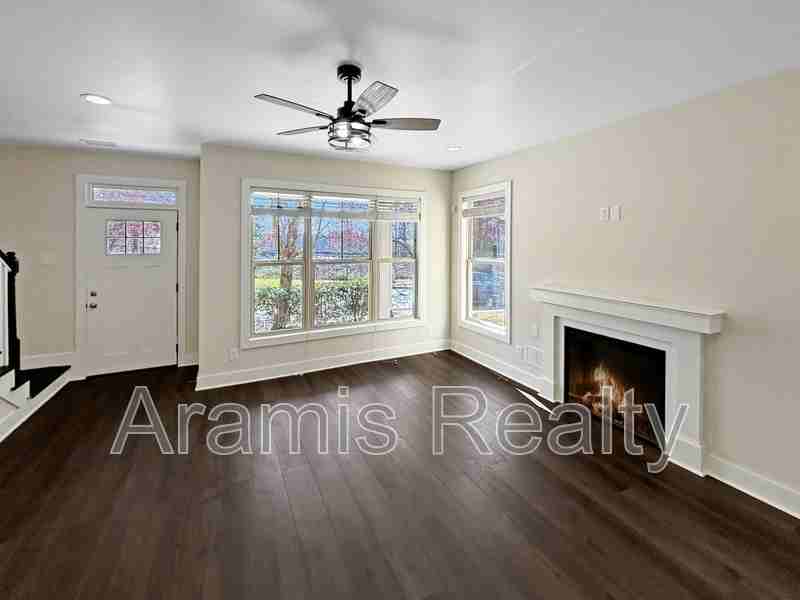1776 Maple Walk Cir Sw - Photo 2 of 16