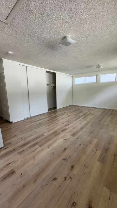 325 N Glendora Ave #9 - Photo 3 of 8