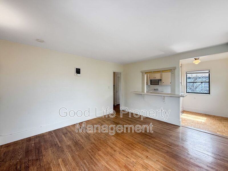 3091 Grape St - Photo 2 of 11