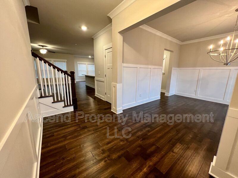 8592 Kensley Ln - Photo 2 of 35