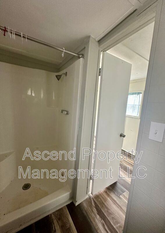 1931 Wilkes Ave - Photo 6 of 12