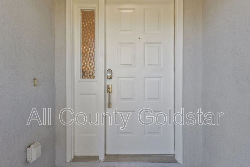 9509 St Paul Dr - Photo 5 of 50