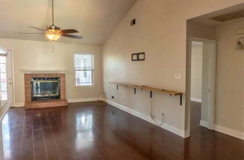 2272 Tuscavilla Rd - Photo 3 of 22