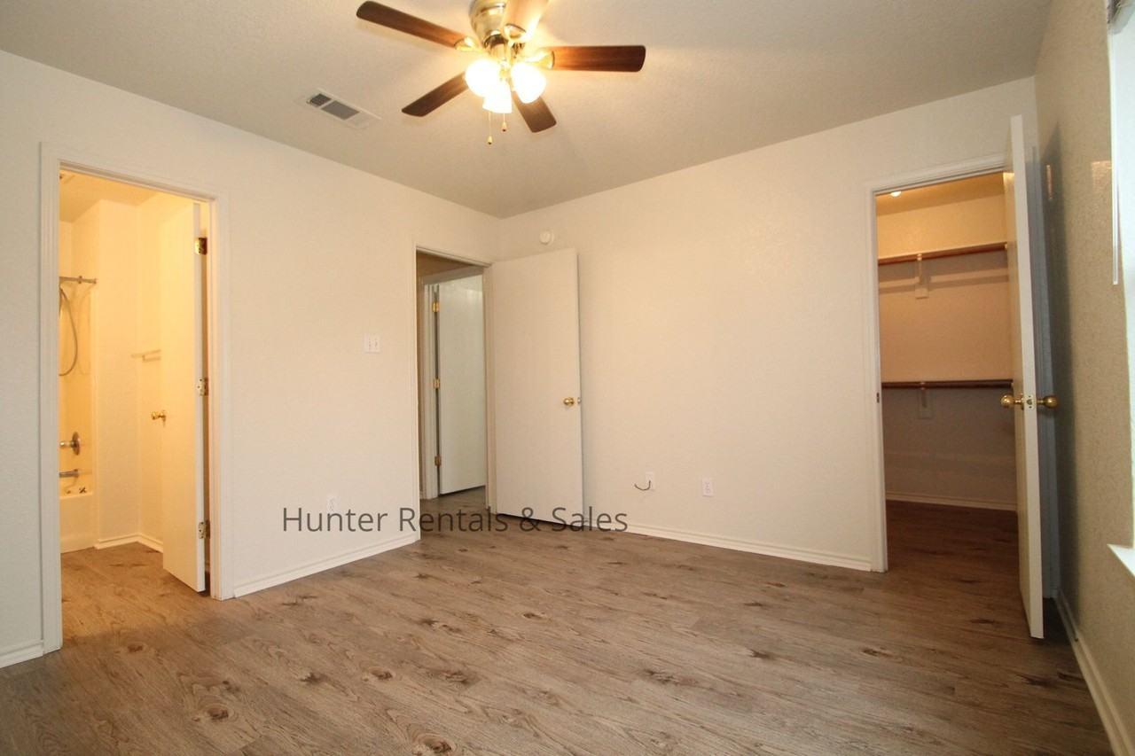 2808A Alma Dr - Photo 7 of 21