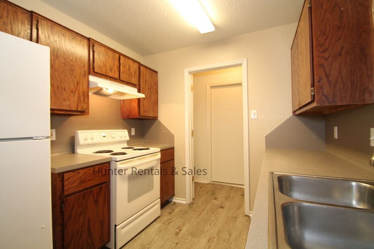 2808A Alma Dr - Photo 5 of 21