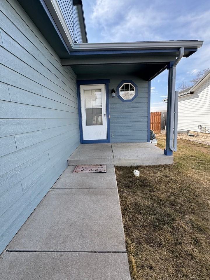 2027 Birch Ave - Photo 2 of 28