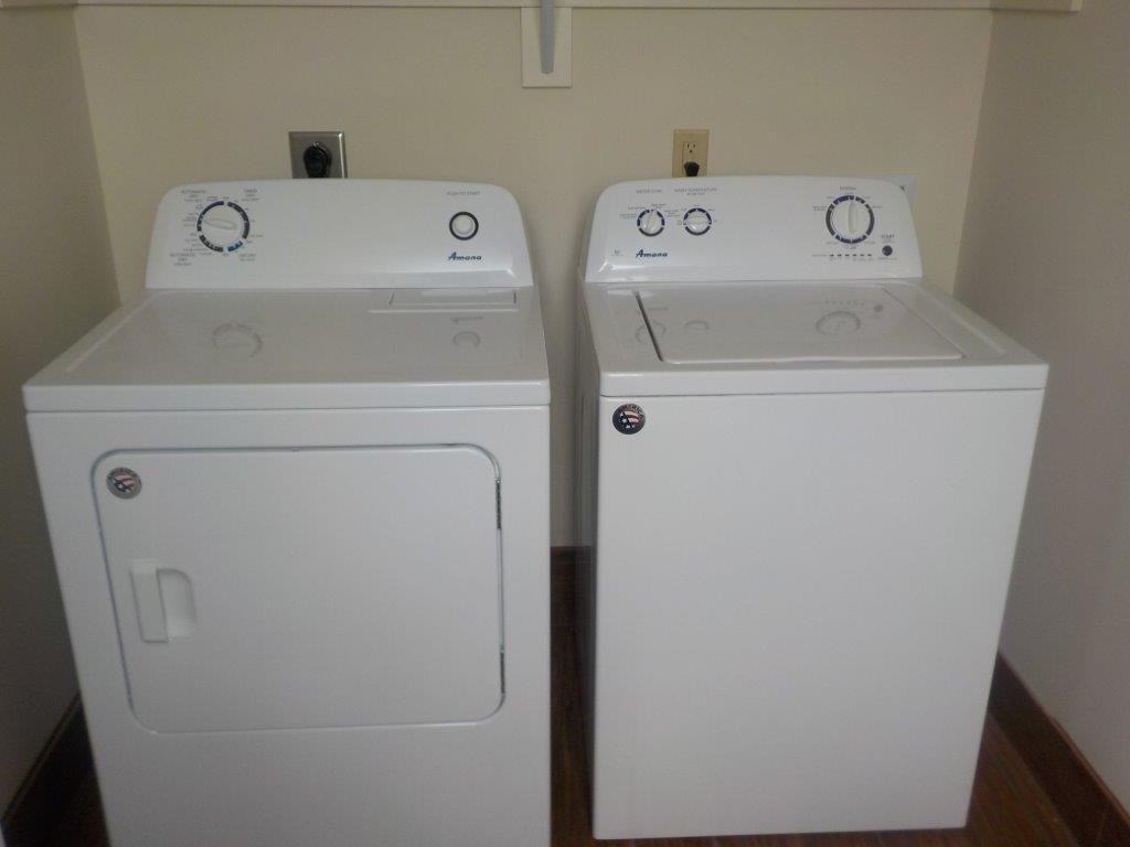 235 Easterly Pkwy - Photo 4 of 28