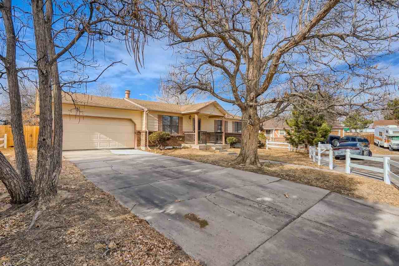 16933 E Milan Cir - Photo 2 of 33