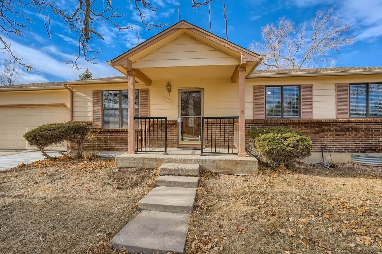 16933 E Milan Cir - Photo 3 of 33