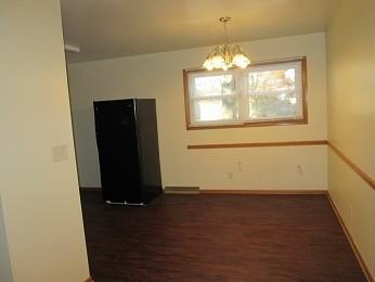 702 Ventura Dr - Photo 4 of 22