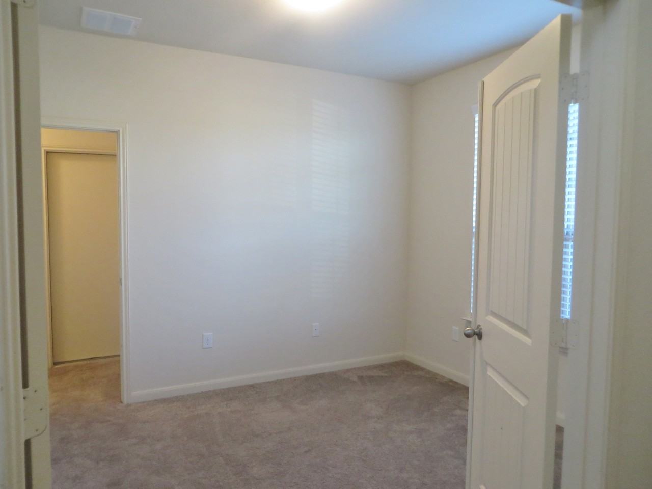 304 Potters Peak Way - Photo 4 of 38