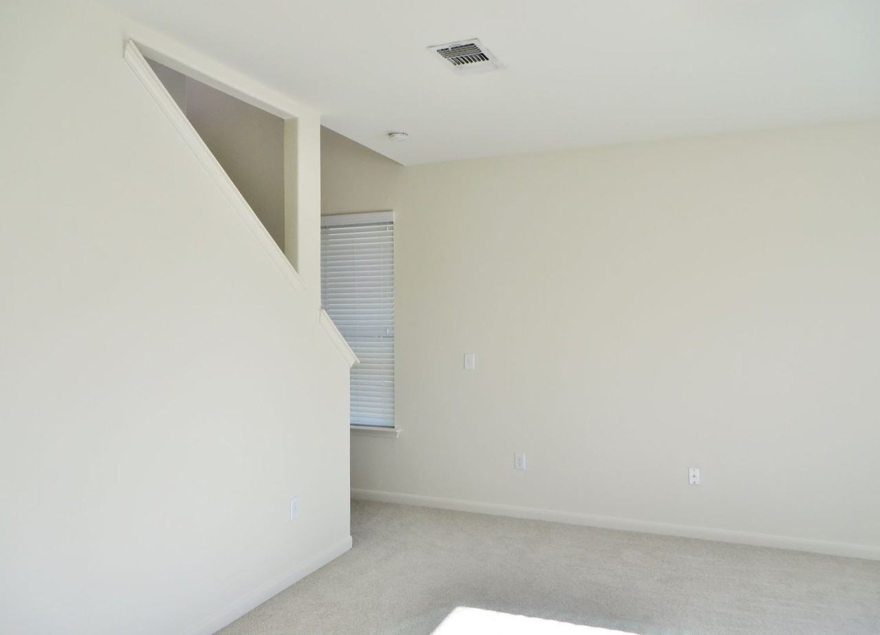 304 Potters Peak Way - Photo 6 of 38