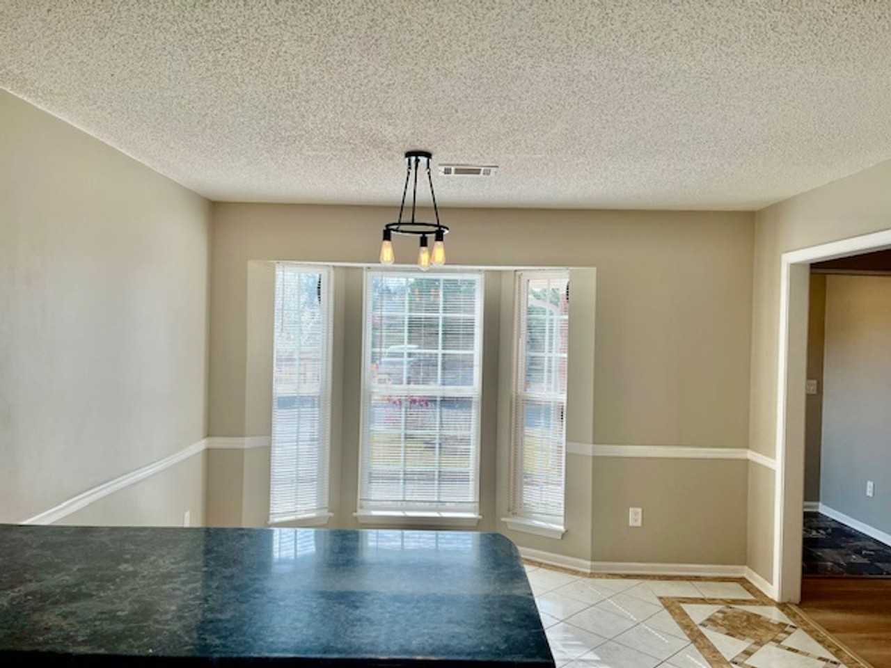 703 Elliott Dr Nw - Photo 5 of 15