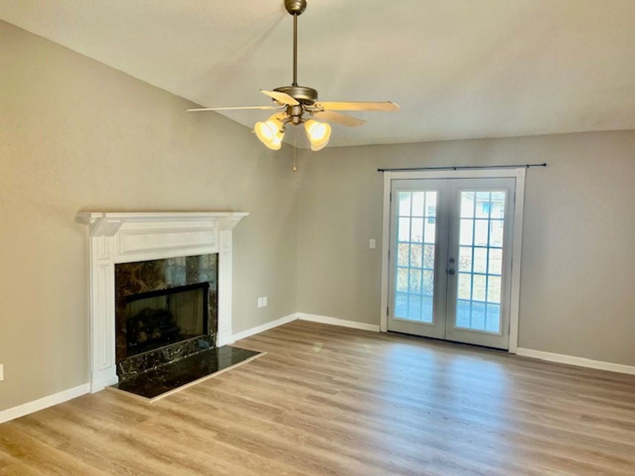 703 Elliott Dr Nw - Photo 6 of 15