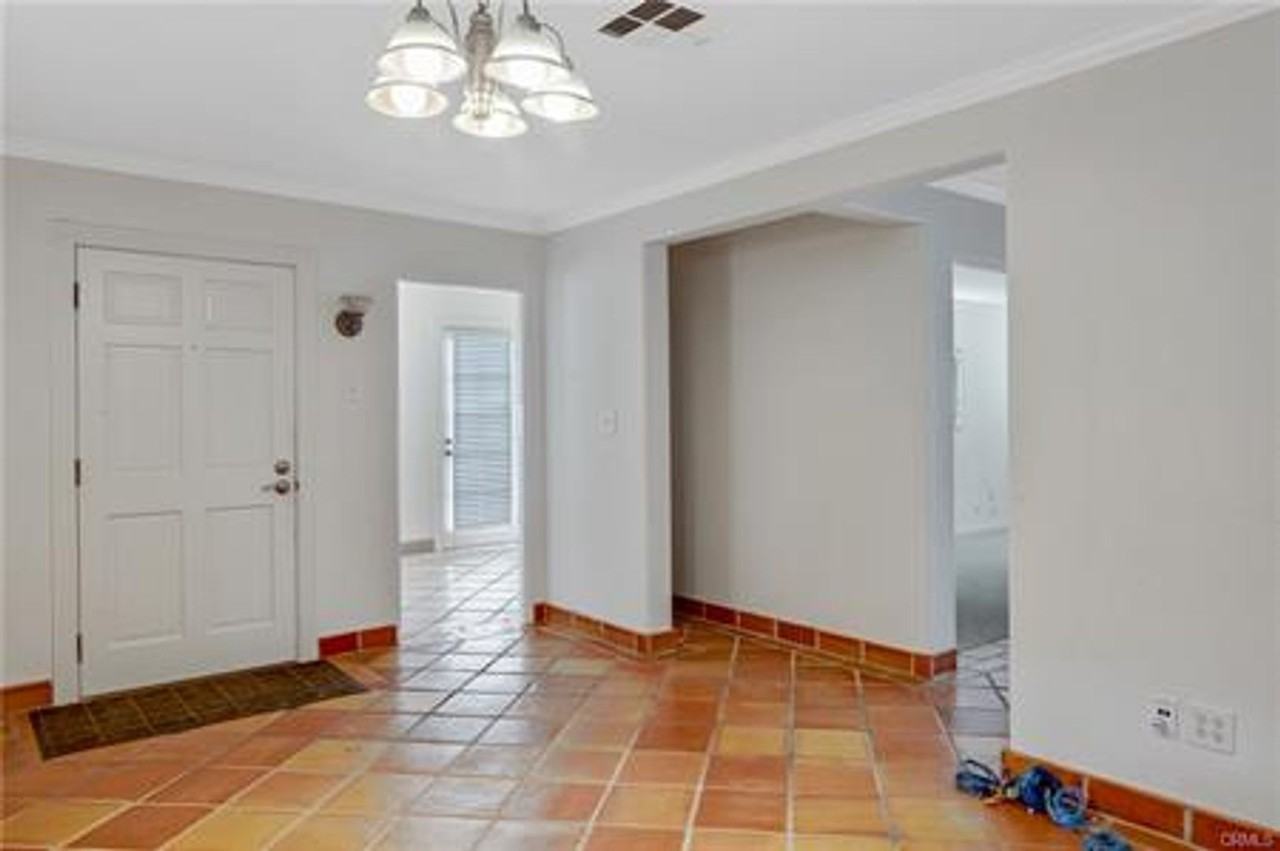 157 Avenida Serra - Photo 5 of 18