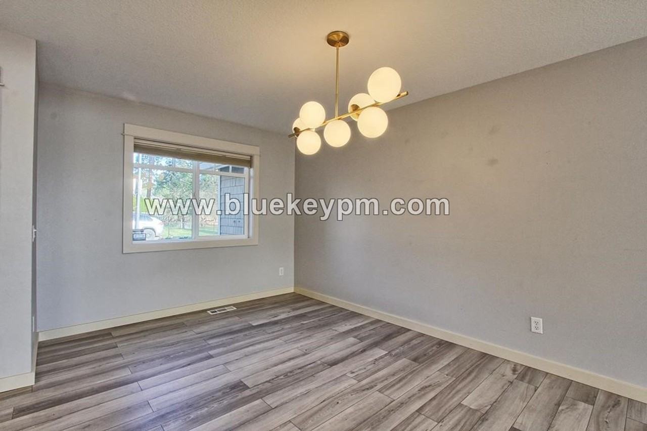 561 Nw Lamonde Ter - Photo 4 of 16