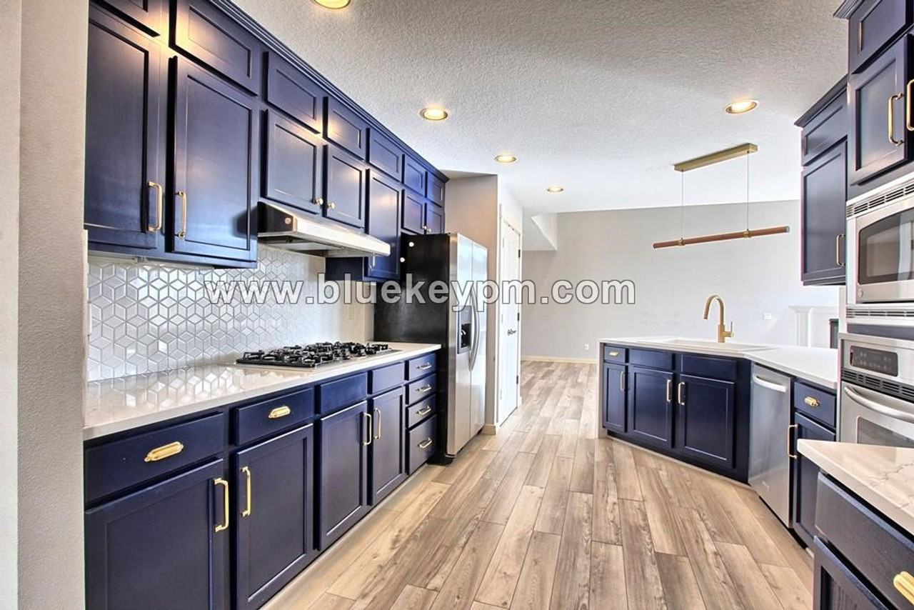 561 Nw Lamonde Ter - Photo 6 of 16