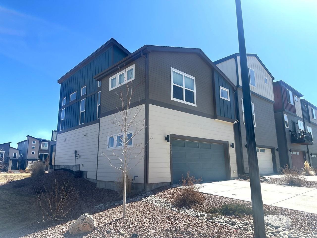 2491 Horsemanship Ct - Photo 4 of 19