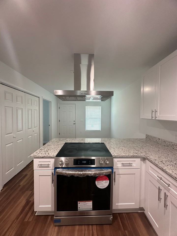 219 Charleston Dr - Photo 6 of 27