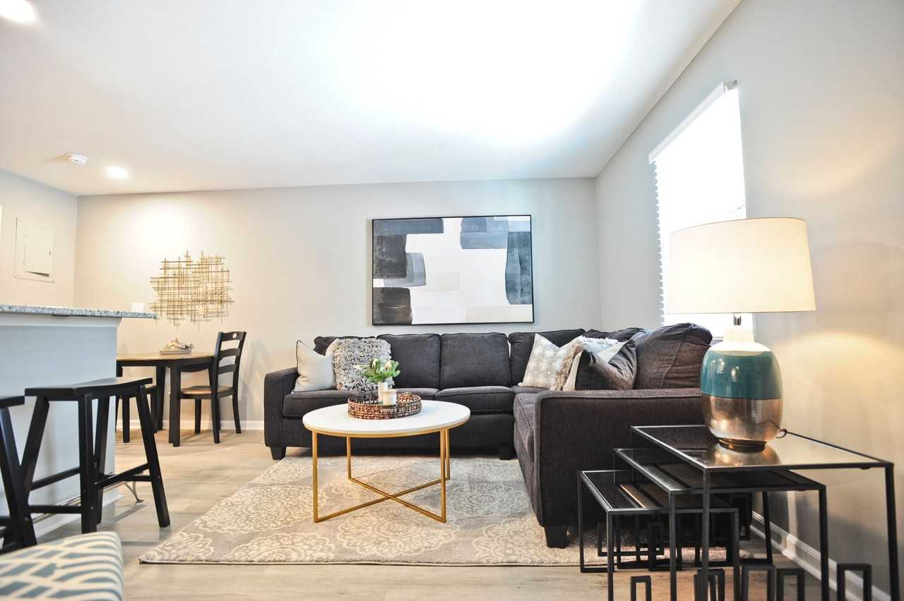 Winston Salem Villas Apartments on Spring St - Photo 2 of 9