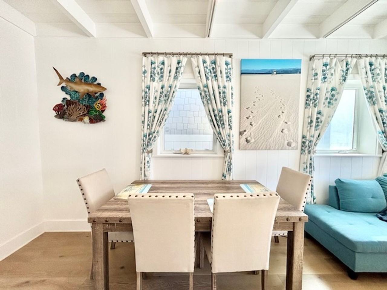 3628 Ocean Dr - Photo 7 of 23