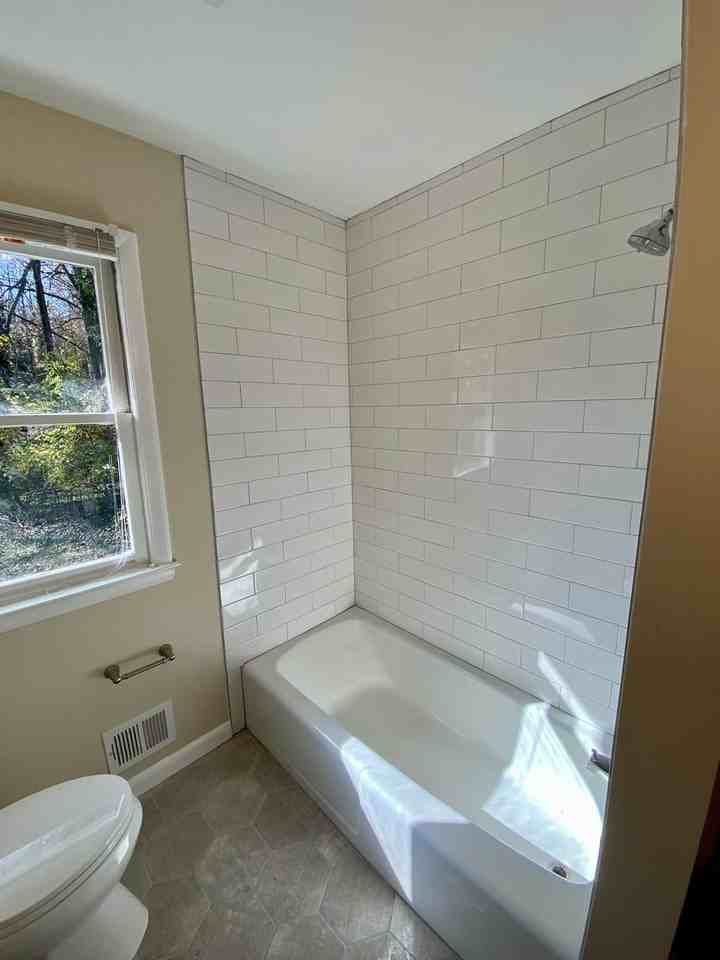 908 Country Ter - Photo 2 of 33