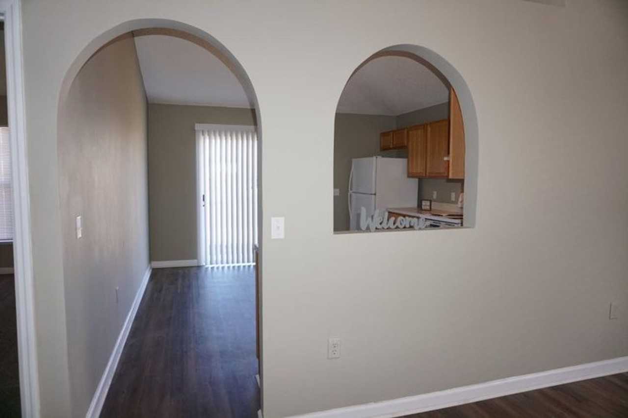 6648 Gentle Oaks Dr E - Photo 5 of 22