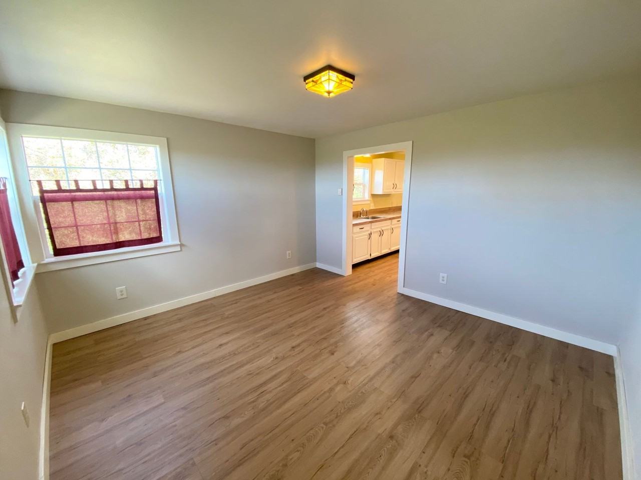 1061 Lester Rd - Photo 2 of 20