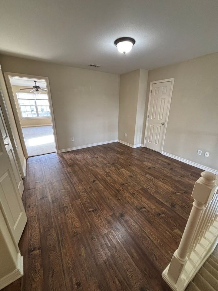 11026 Rose Ct - Photo 7 of 17