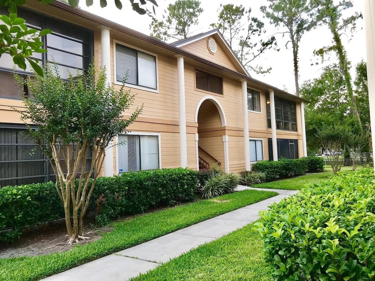 6019 Scotchwood Gln #202