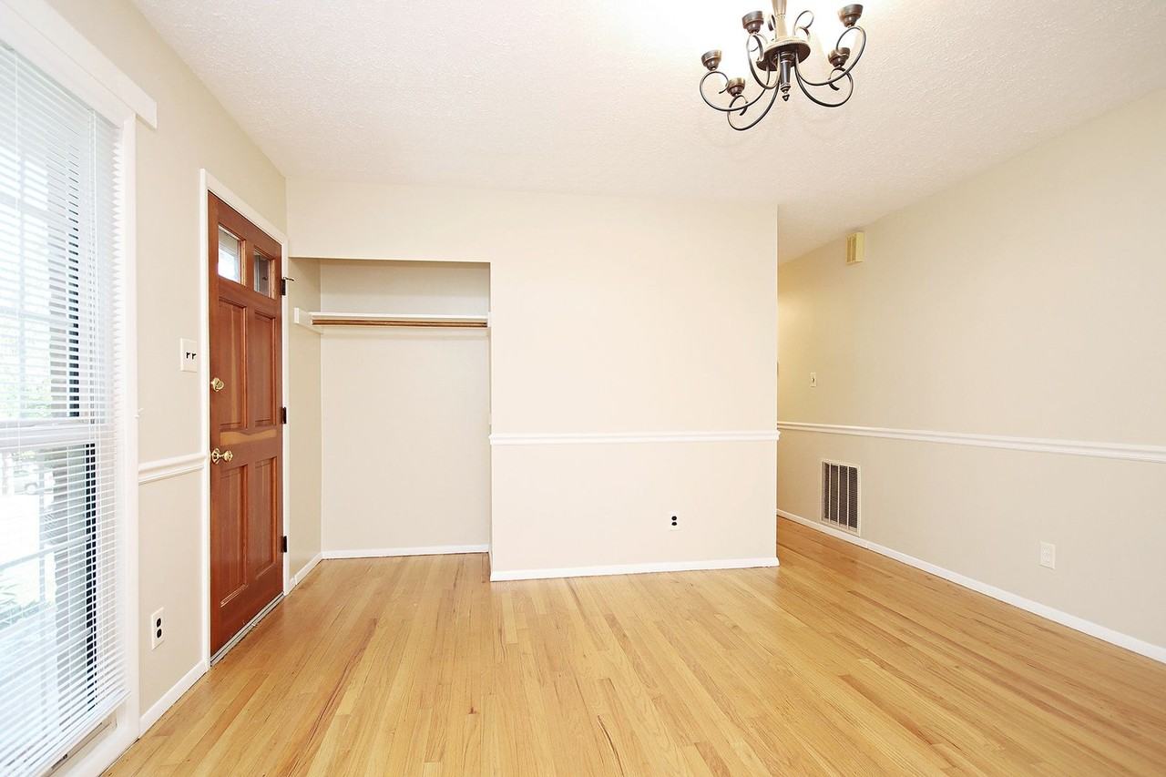 1217 Holmes Ave - Photo 3 of 16