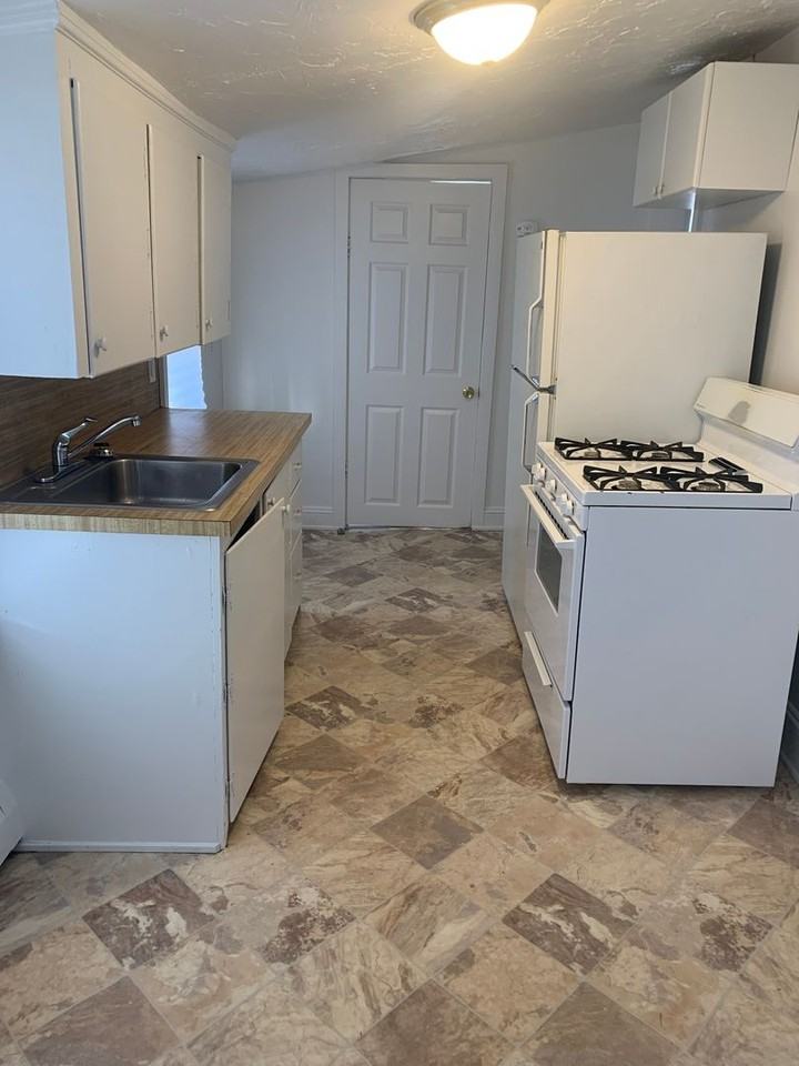 11 N Main St #C - Photo 2 of 9