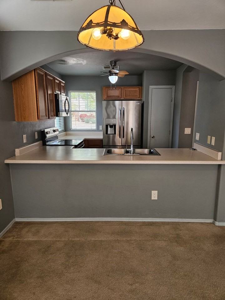 1927 E 36th Ave - Photo 3 of 18