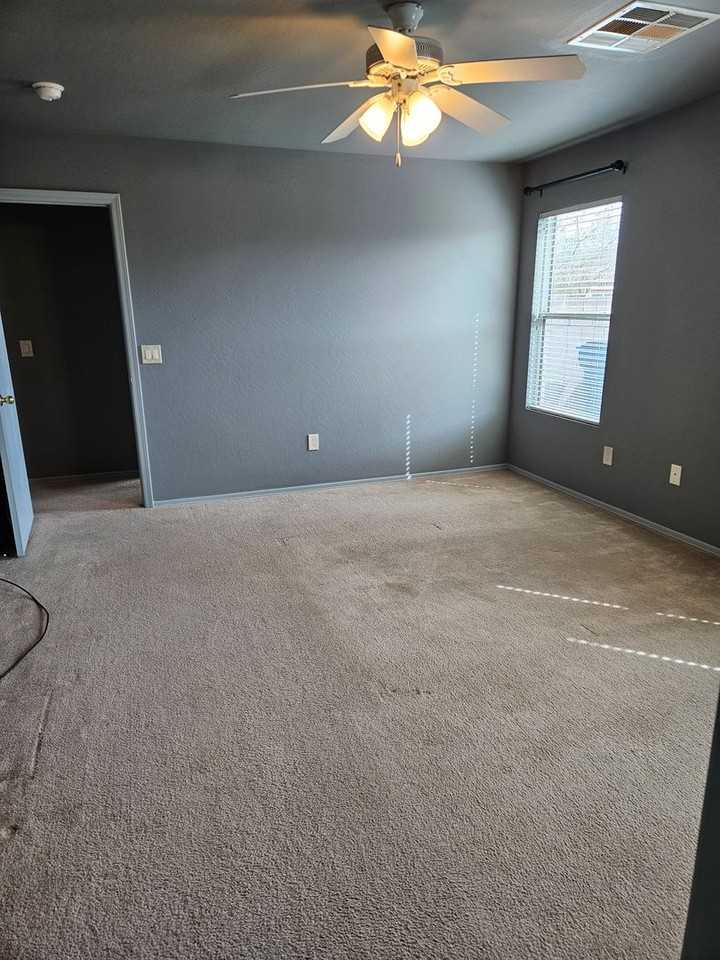 1927 E 36th Ave - Photo 7 of 18