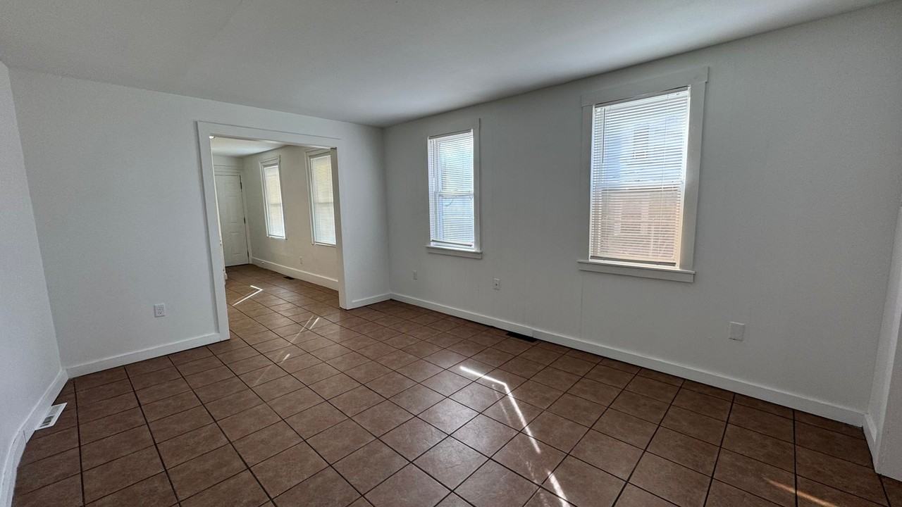 156 National Ave Sw - Photo 3 of 13