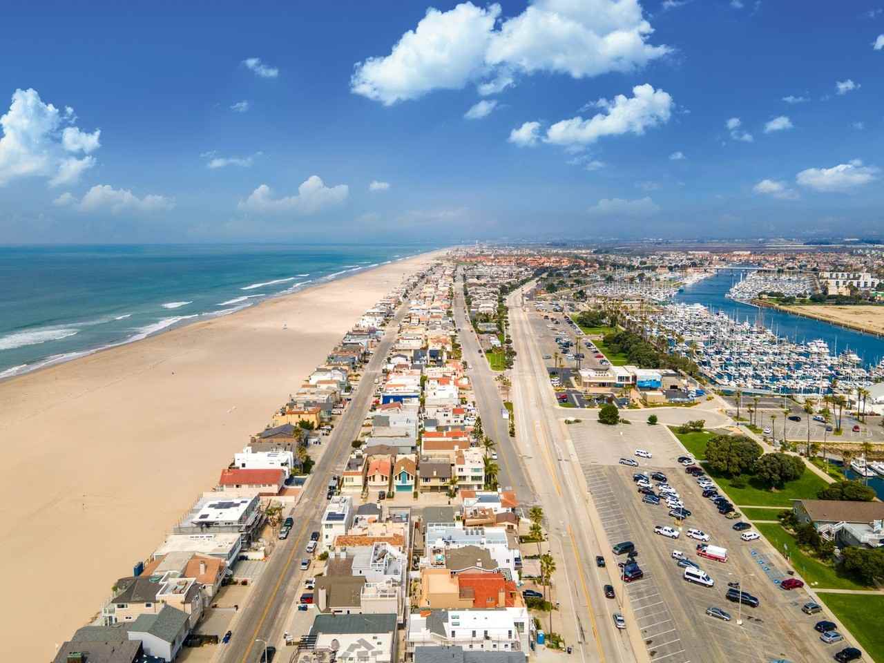 3371 Ocean Dr - Photo 2 of 35