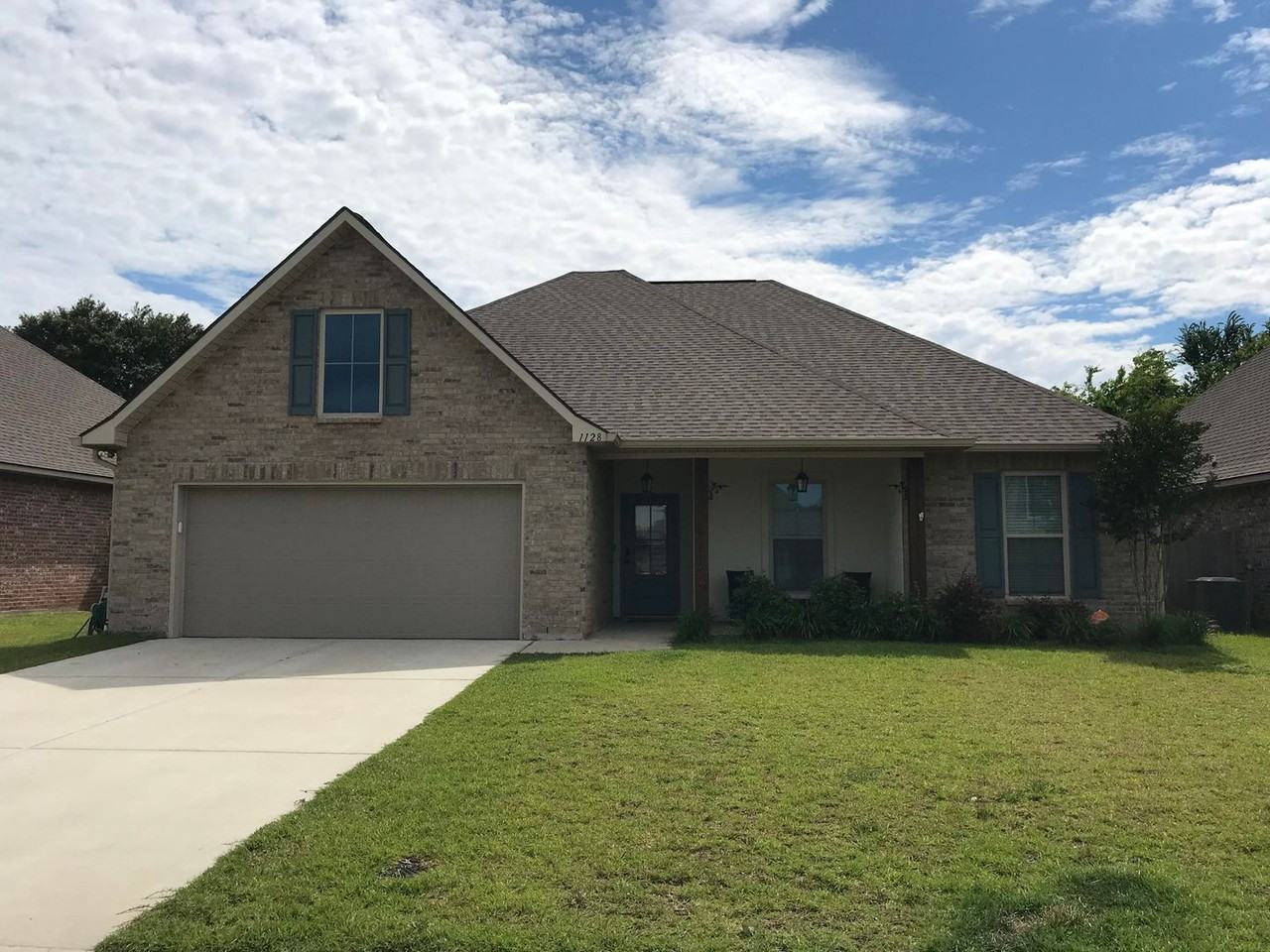 1128 Eli Connor Dr - Photo 2 of 20