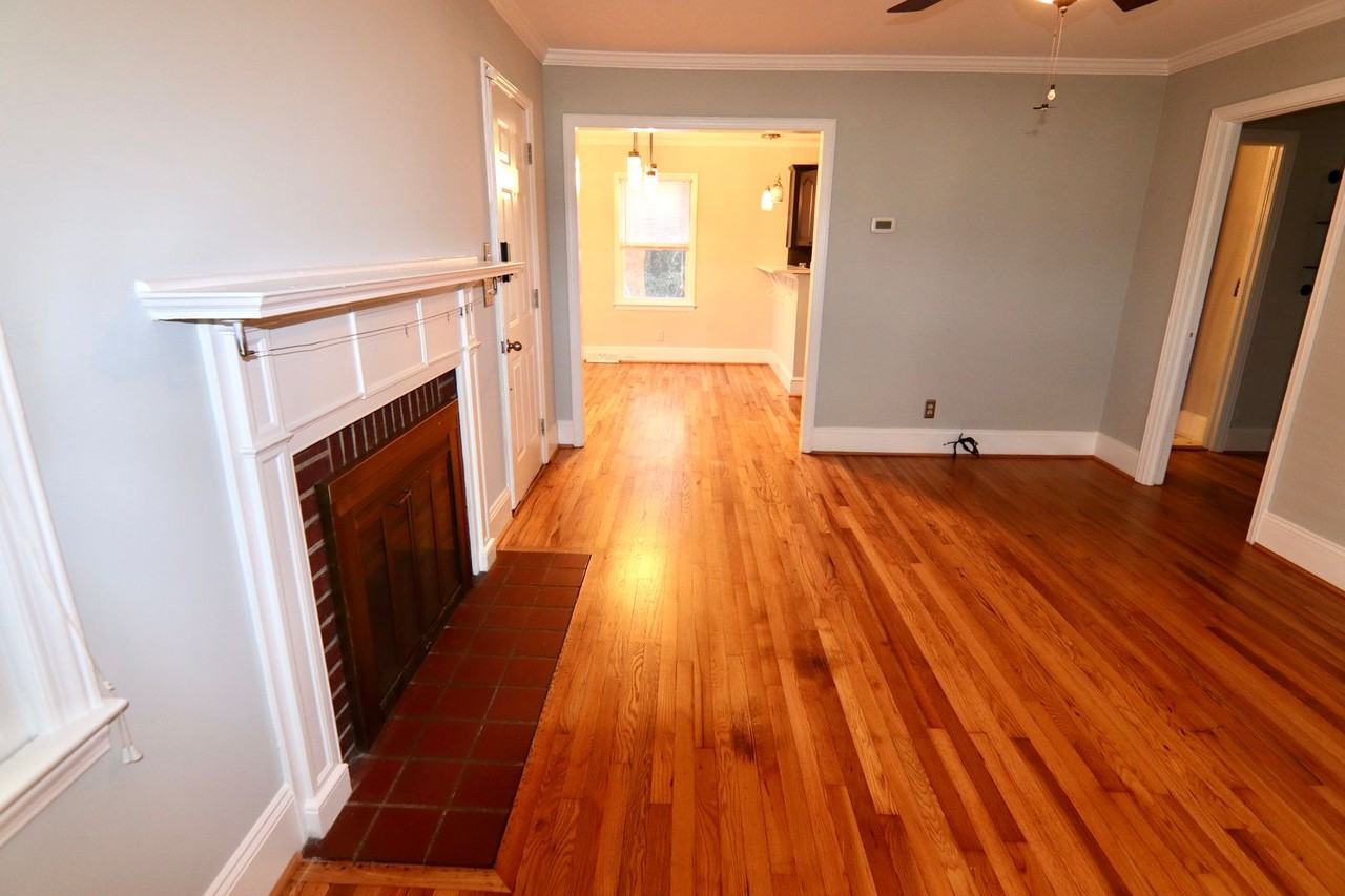 1058 Eastwood Dr - Photo 2 of 15