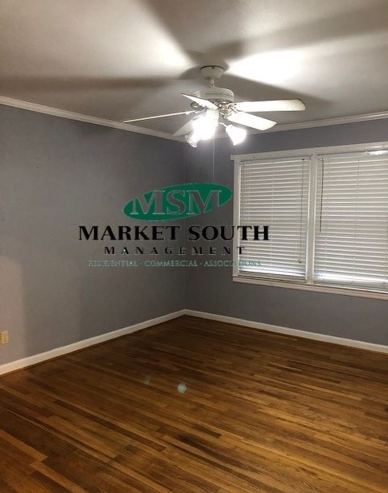 5529 Habersham St - Photo 2 of 18