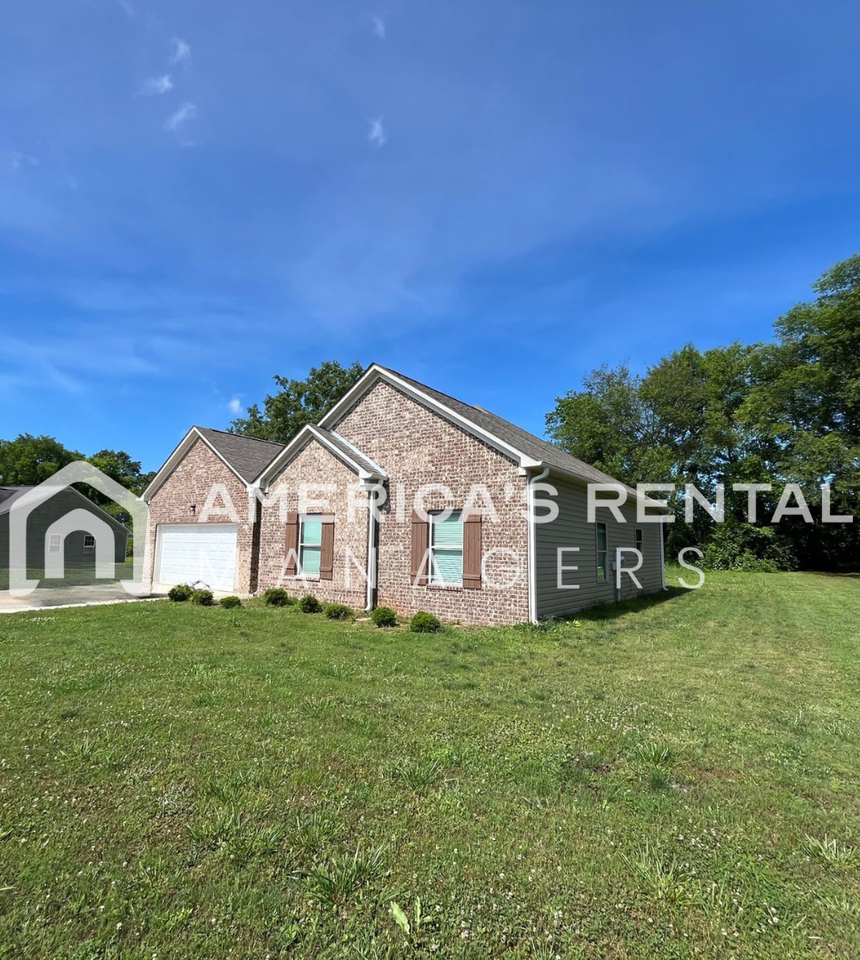 159 Keswick Dr - Photo 2 of 7