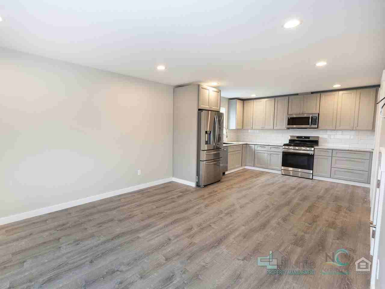 521 S Edgewood St #B - Photo 7 of 30