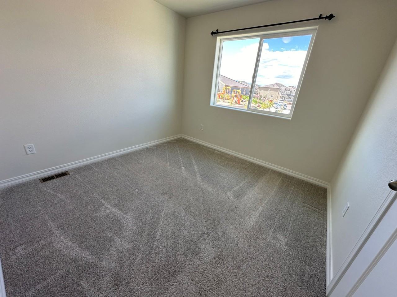 914 Cana Grv - Photo 5 of 14