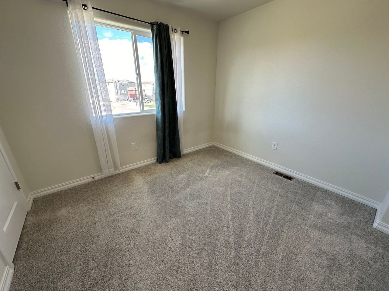 914 Cana Grv - Photo 6 of 14