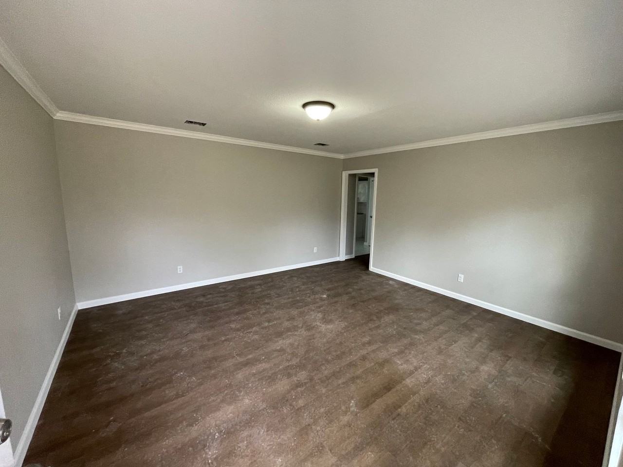 4201 Lamar Ave - Photo 5 of 14