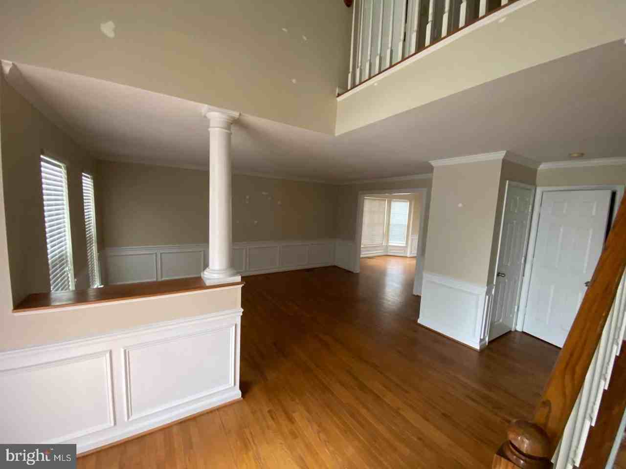 16 Westchester Ct - Photo 2 of 23