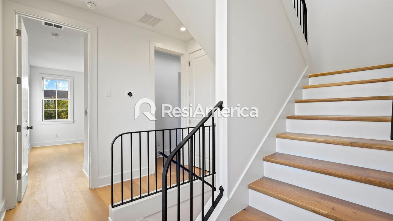 710 Meditation Ln - Photo 5 of 28