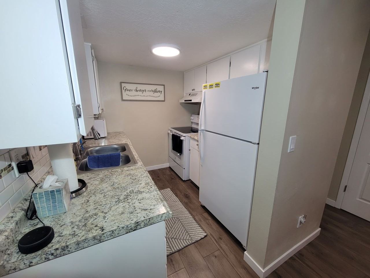 1220 S Security Ln - Photo 2 of 14