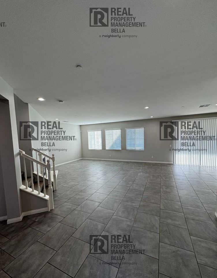 3469 Presidio Ln - Photo 2 of 49
