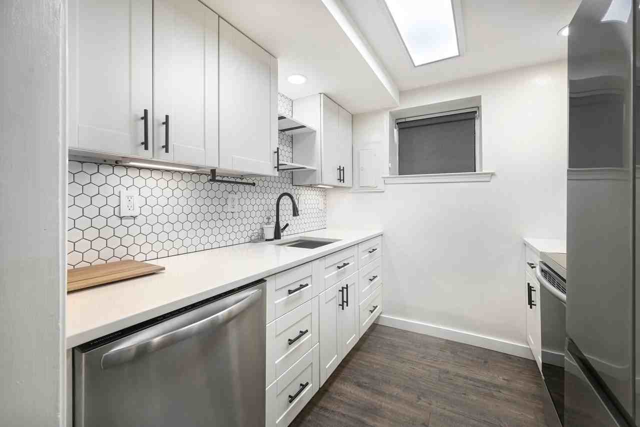 2001 16th St Nw #B4 - Photo 5 of 18