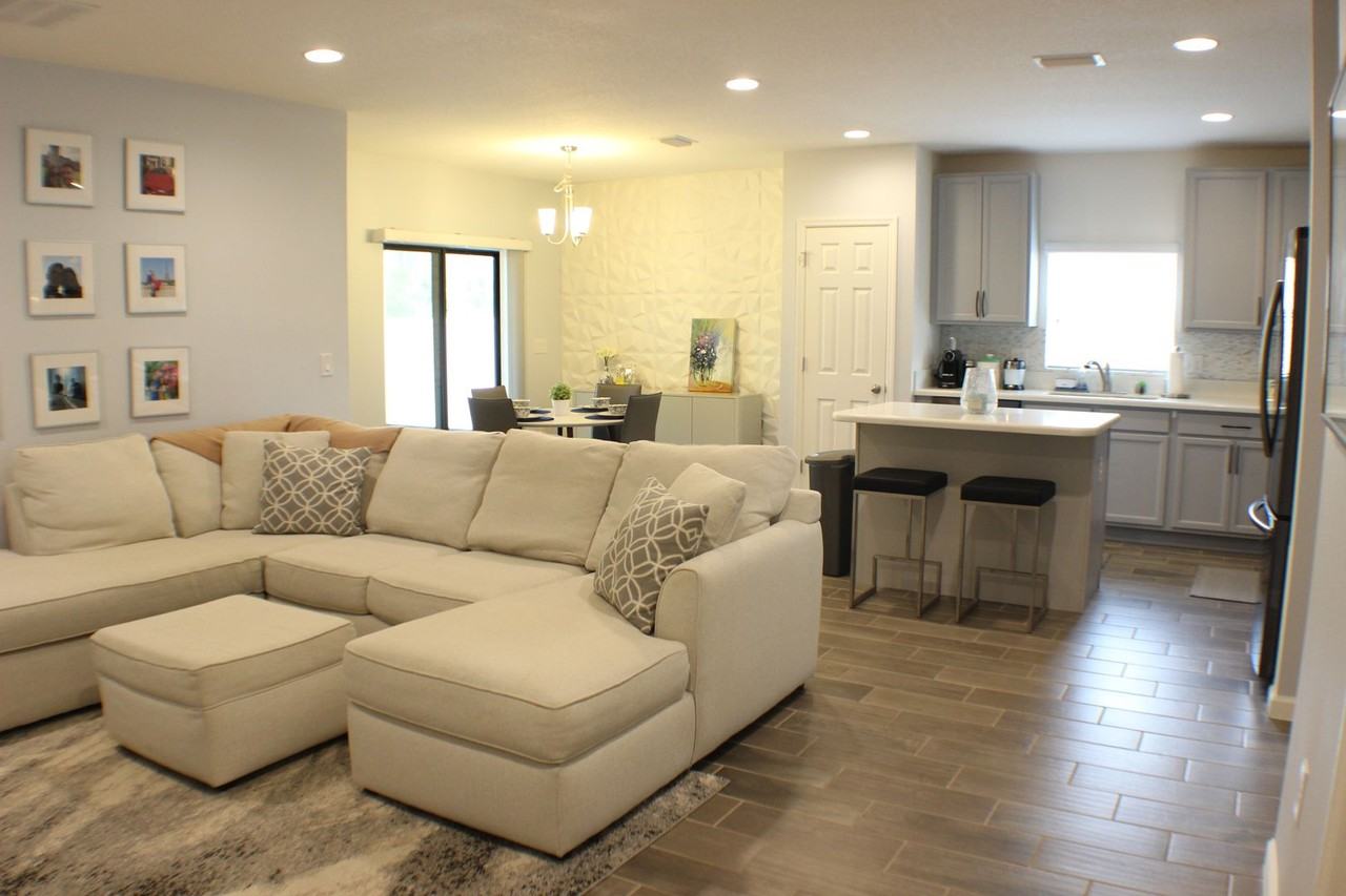 1503 Musgrass Cir - Photo 3 of 50